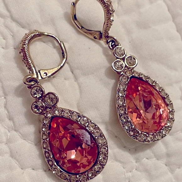 Givenchy teardrops rose pink earrings